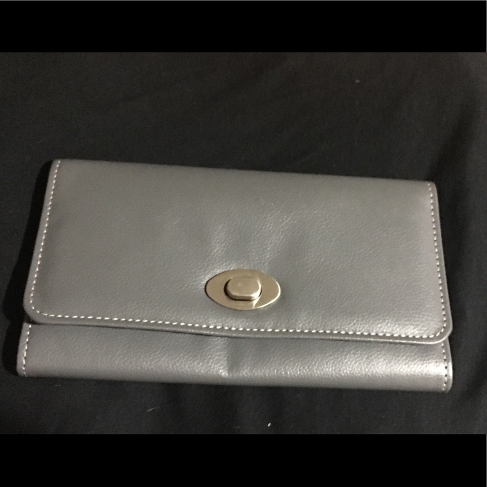 NWT Women’s Jewelry Wallet